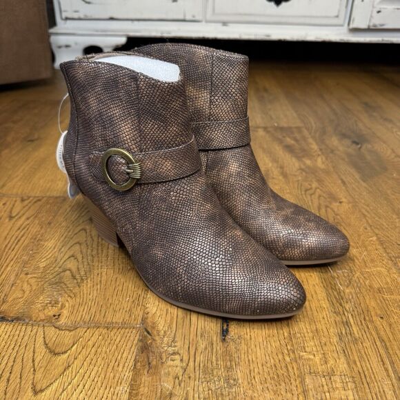 NWT BareTraps Womens Lucia Brown Snake Skin Side Zip Buckled Ankle Boots Sz 8.5 - Picture 2 of 7